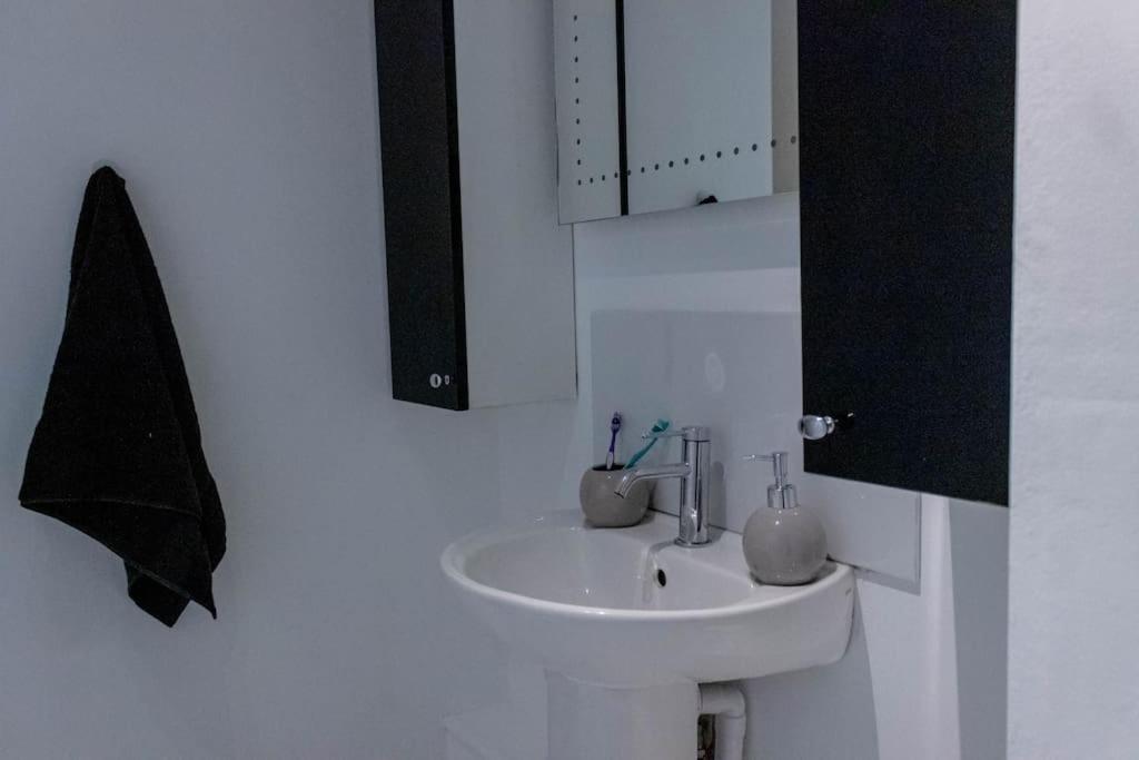 Cozy And Modern 2-Bed Apartment Swansea Ngoại thất bức ảnh